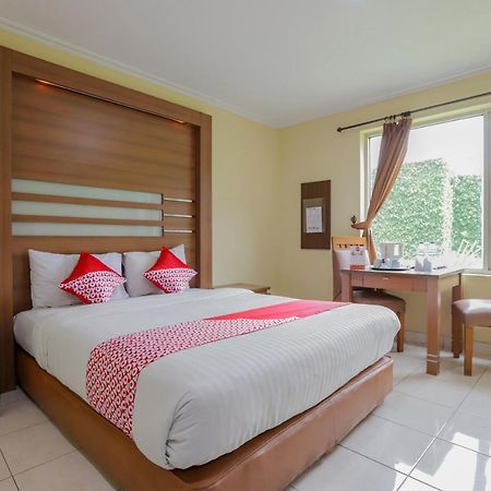 Hotel Senen Indah Syariah Jakarta Buitenkant foto