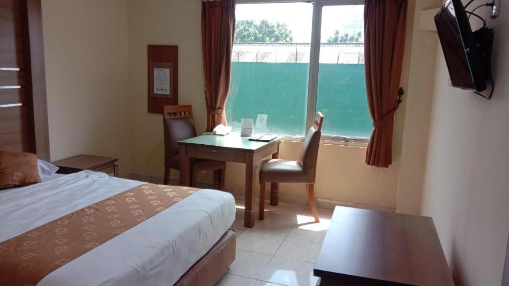 Hotel Senen Indah Syariah Jakarta Buitenkant foto