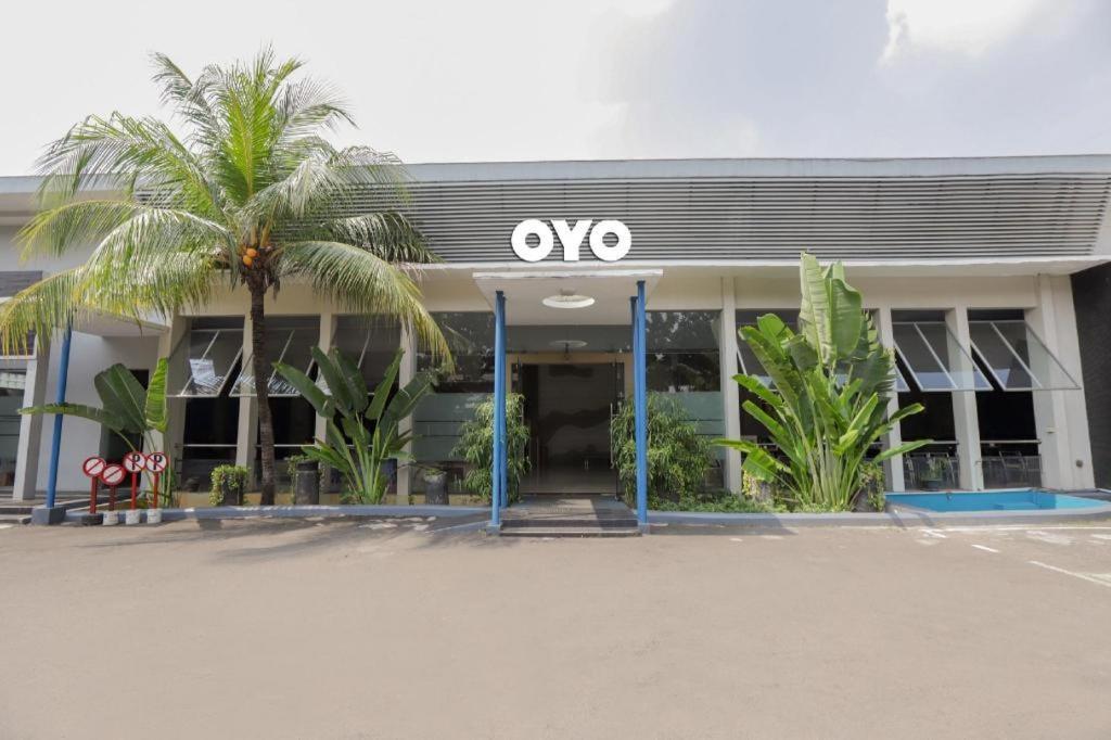 Hotel Senen Indah Syariah Jakarta Buitenkant foto