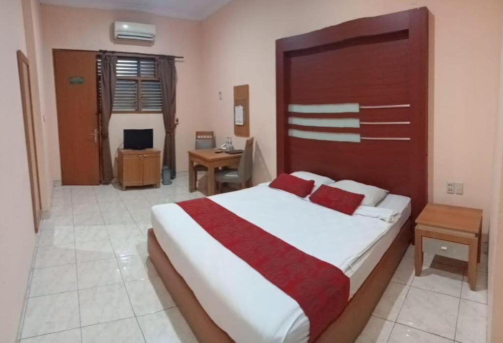 Hotel Senen Indah Syariah Jakarta Buitenkant foto