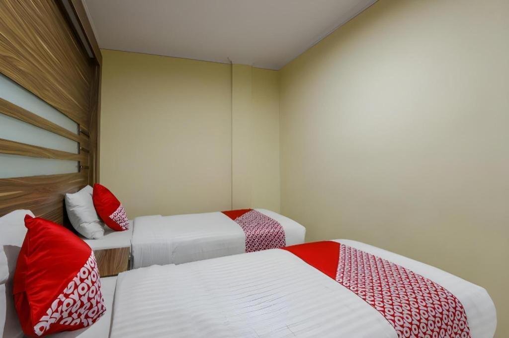 Hotel Senen Indah Syariah Jakarta Buitenkant foto