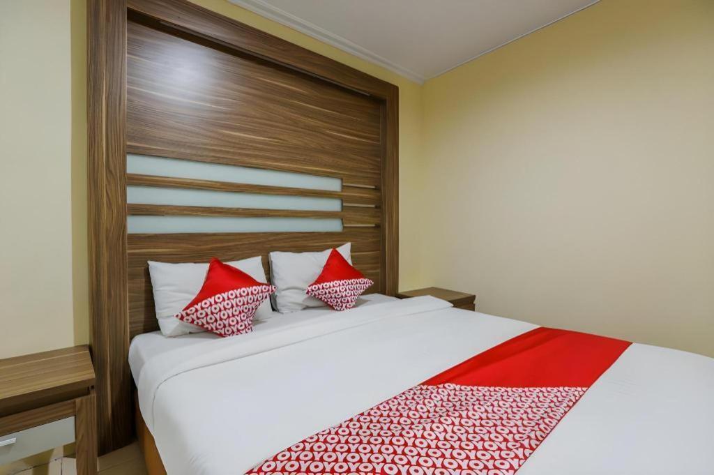 Hotel Senen Indah Syariah Jakarta Buitenkant foto